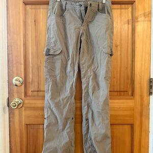 Kuhl Womens Cargo Hiking Cargo Pants Zip Pockets, size 4